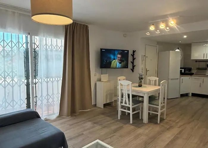 Very Calm And Quiet In Montemar Apartamento